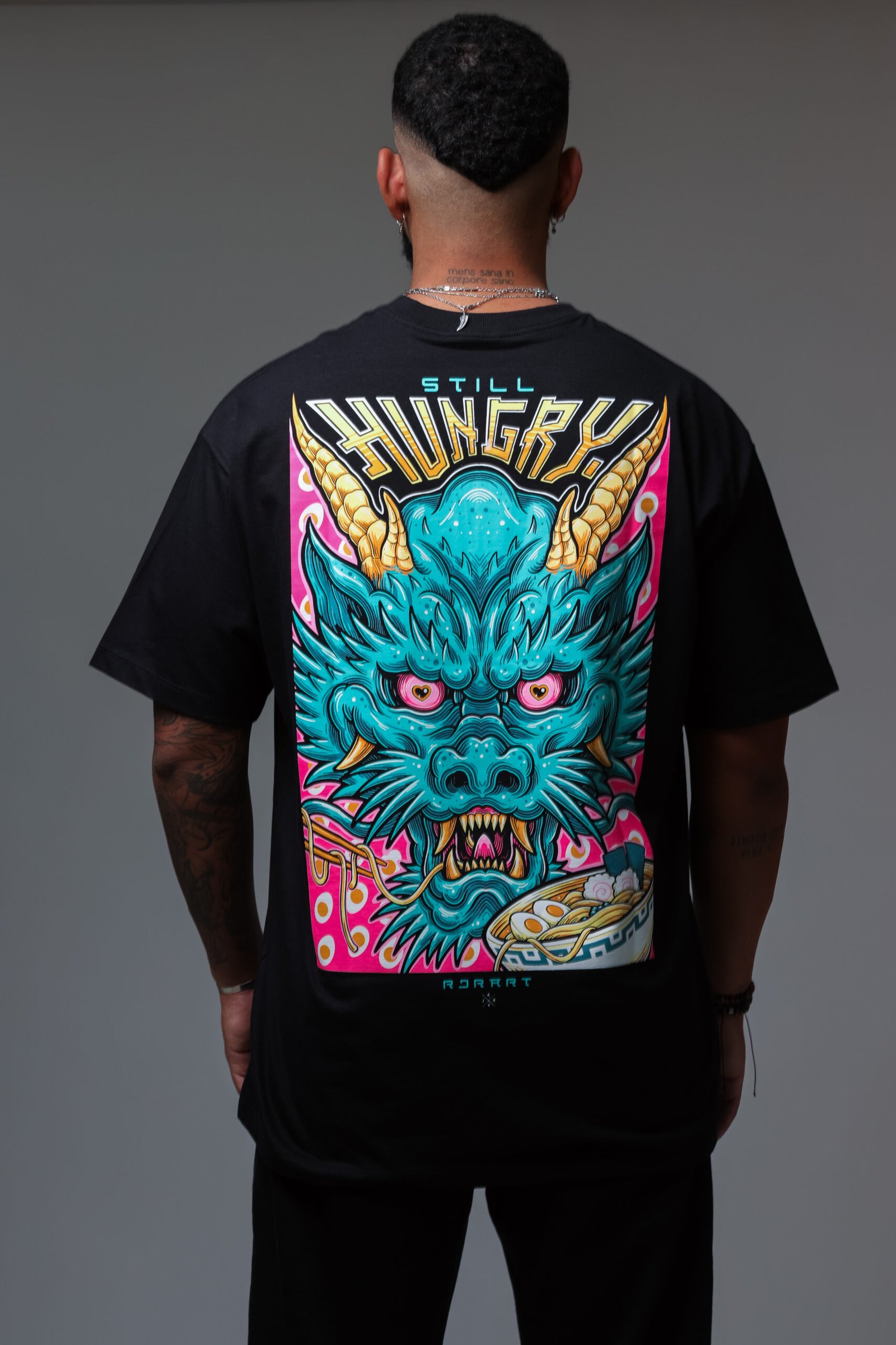 Camiseta Still Hungry