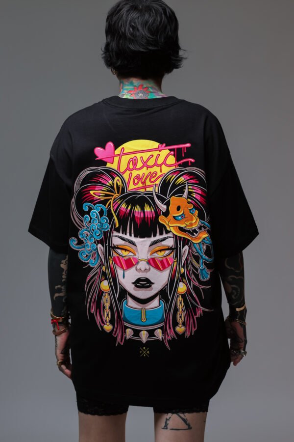 Camiseta Toxic Love
